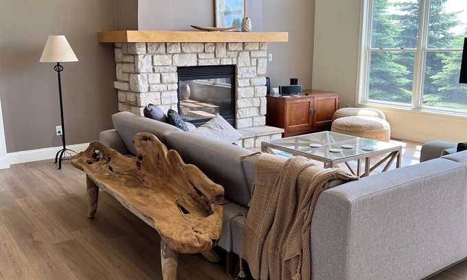 Egg Harbor House | Indoor Pool + hot tub Condo Complex near Egg Harbor