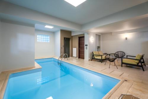 Kalyvia Thorikou Villa | Indoor pool villa, near the beach, Lagonisi