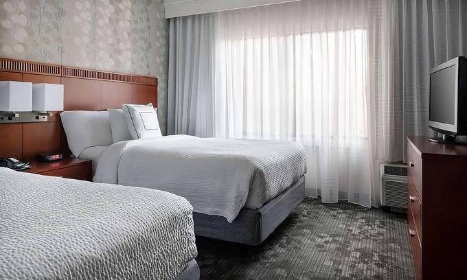 Indianapolis Resort | Indulge in Home-Like Comfort! 2 Convenient Units, Near Bumblebee Ruins