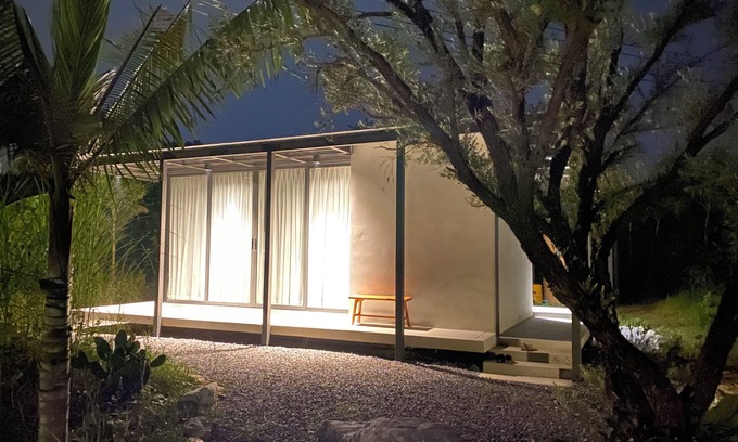 Hua Hin House | Industrial-style, comfortable, new house by a lake 15 min south of Hua Hin