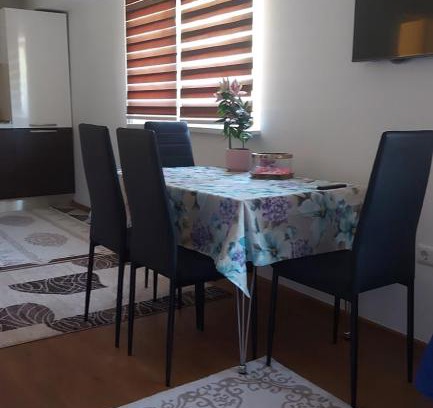 Sumece Apartment | Indy