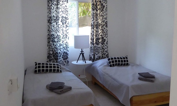 ProCab Apartment | Inexpensive pets-friendly studio near beach