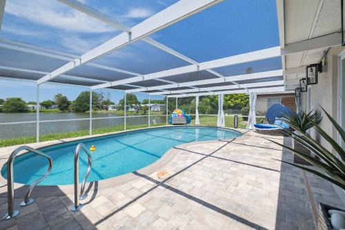 Regency Park House | Infinity Retreat