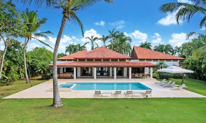 Casa de Campo Villa | Ingenio 9: Top-rated villa w/pool, Jacuzzi, staff, pool table, 2 golf carts