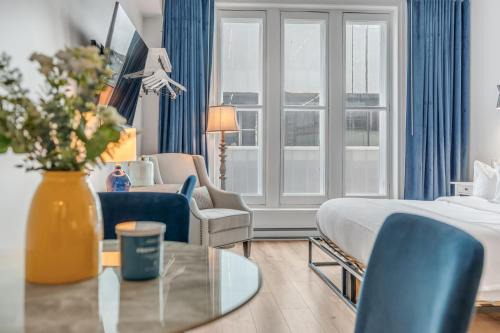 La Cite-Limoilou Apartment | Initial/Simplicity/Québec