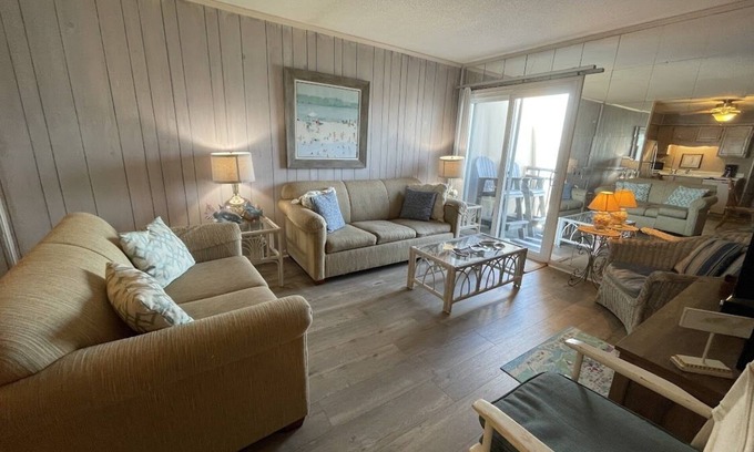 Murrells Inlet Condo | Inlet Pointe 37 - Second Row (Channelfront) in Garden City Beach