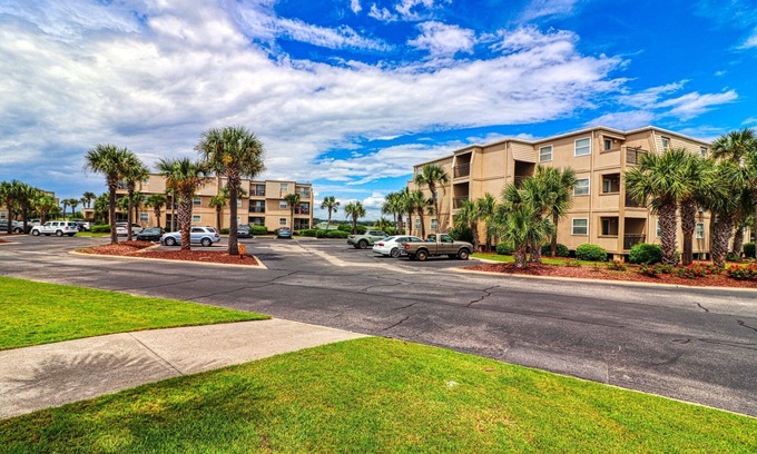 Gulf Stream Estates Condo | Inlet Pointe 29 Walk to beach in 2 minutes. Enjoy the pool and floating dock.