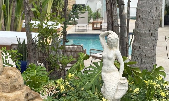 Wilton Manors Hotel | Inn On The Drive