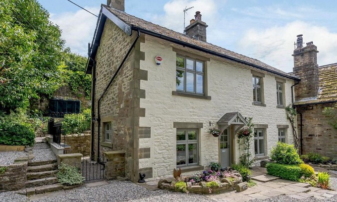 Bolton by Bowland House | Inner Lodge
