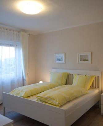 Landkirchen House | Inselblume 05 - Große Ferienwohnung in Landkirchen mit Hund