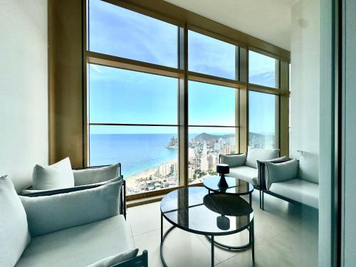 Cala Apartment | Intempo by Holuxe - 315 - 31th floor