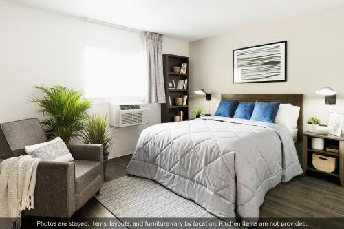 Charlotte Hotel | Intown Suites Extended Stay Select Charlotte NC - University