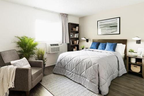 Roswell Hotel | InTown Suites Extended Stay Atlanta GA - Roswell Alpharetta