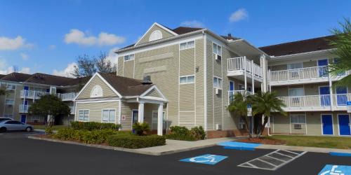 Greater Palm River Point CDC Hotel | InTown Suites Extended Stay Tampa FL