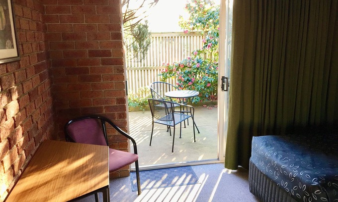 Inverloch Hotel | Inverloch Central Motor Inn