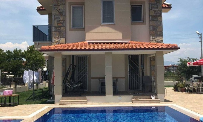 Dalyan City Center Villa | Inviting 4-Bed Villa Nil Dalyan with child pool