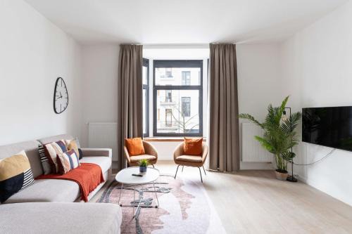 South Antwerp Apartment | Inviting and bright 7-Person Apartment in Antwerp