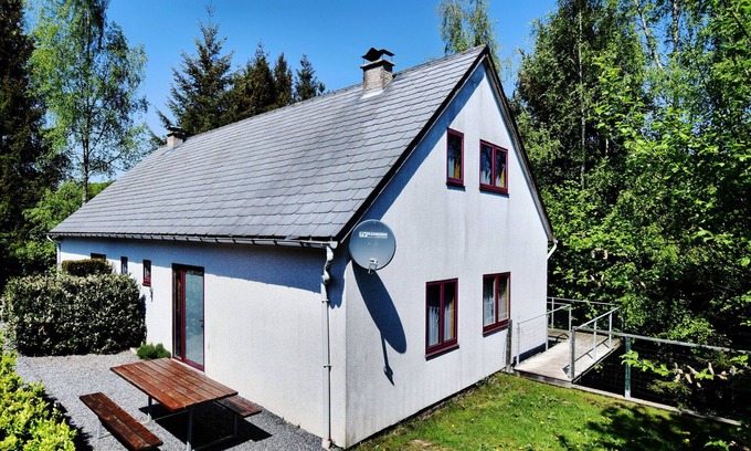 Masbourg House | Inviting Holiday Home in Masbourg with Sauna and Garden