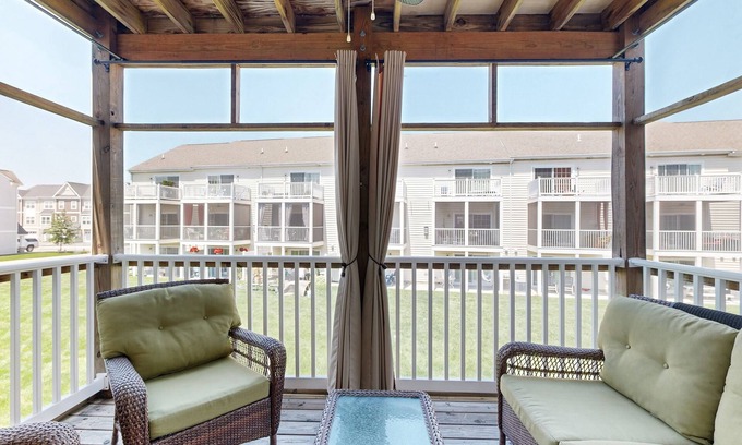 Rehoboth Beach House | Inviting townhome with a pool, central AC, WiFi, & washer/dryer