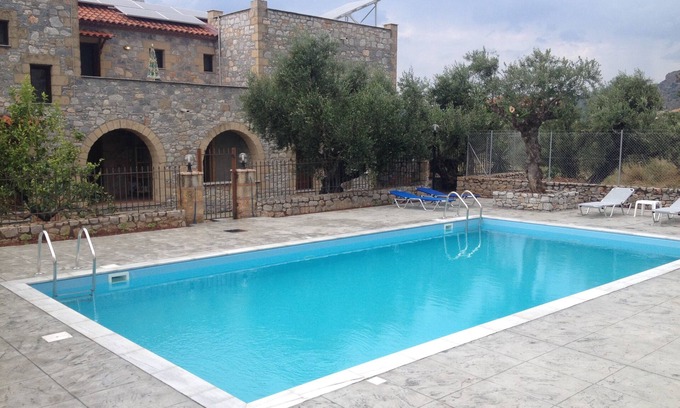 Lefktron Villa | Io villa 2 a little stone castle in Stoupa