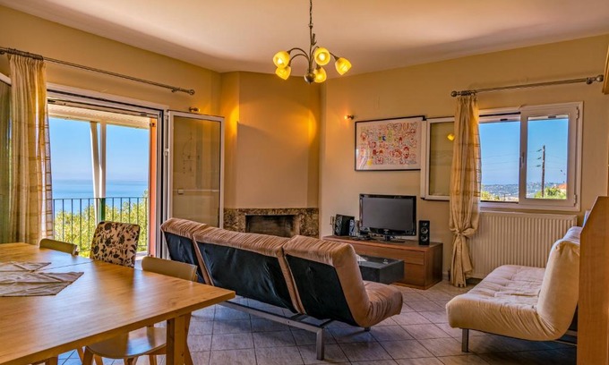Vlachata House | Ioannis House Sea View-Perfect family holidays