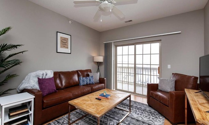 Ames Apartment | Iowa State University Retreat + Pool