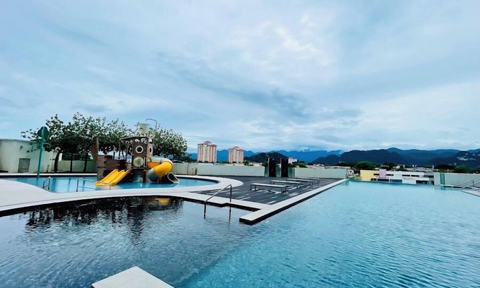 Taman Teh Teng Seng Apartment | IPOH D Festivo Premium Suites by uBook