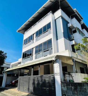 Kochi Apartment | IQ Apartments