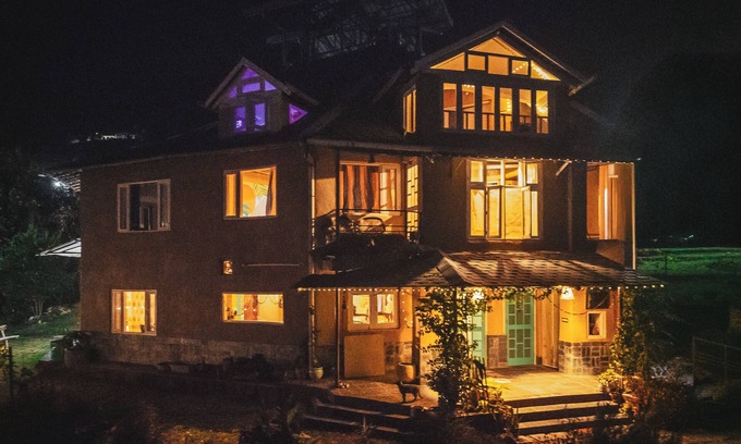 Palampur House | Ira's Hideaway "Mud and Bamboo House overlooking Palampur'