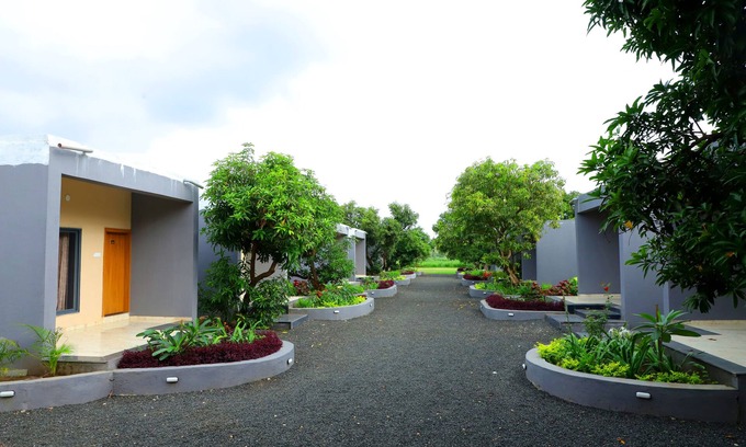 Talala Hotel | Iravati Resort