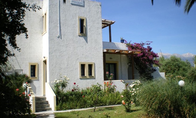 Georgioupolis House | Irini Studios