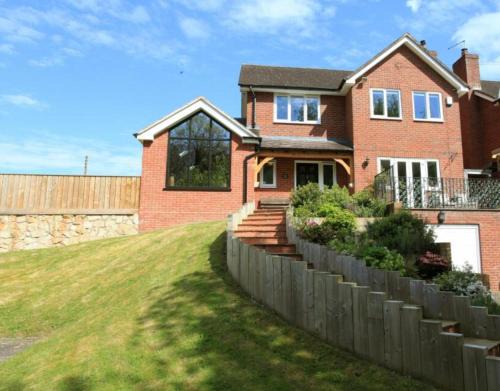 Buildwas House | Ironbridge Hot tub home from home