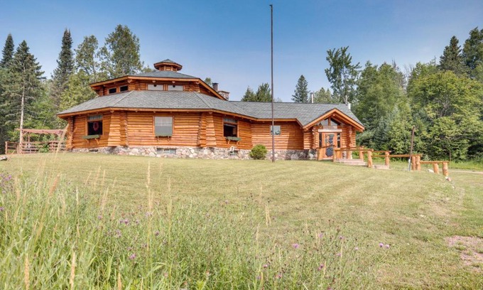Ironwood House | Ironwood Superior Home about 4 Mi to Big Powderhorn!
