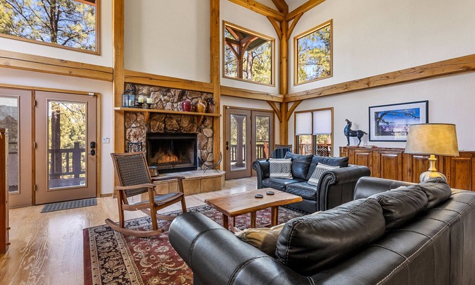 Flagstaff House | Ironwood Urban Lodge w/Hot tub