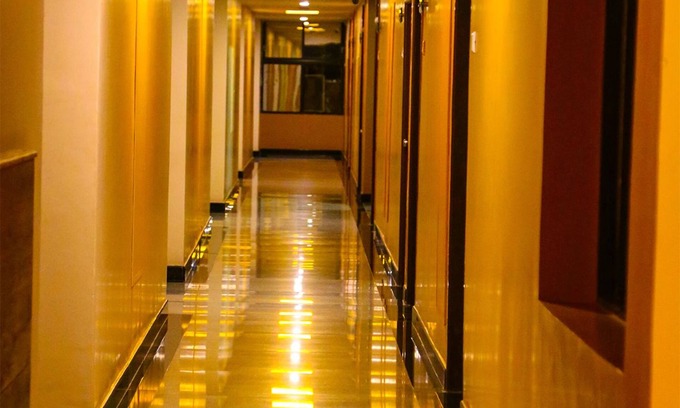 Bellary Hotel | Iroomz Hotel Pawan