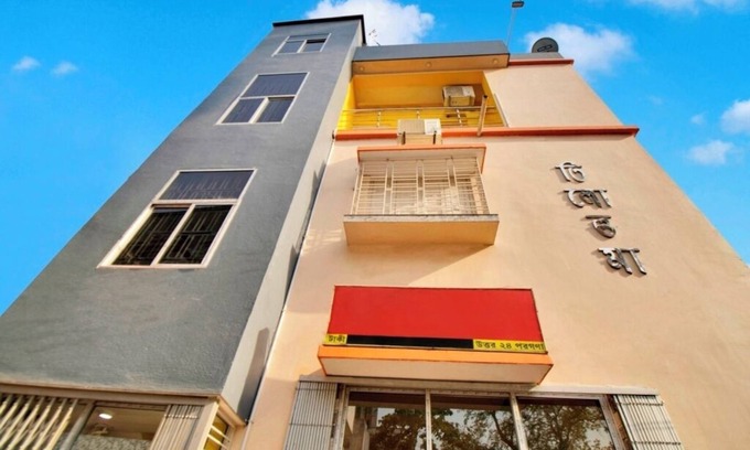 Basirhat Hotel | iROOMZ Tilottama Guest House