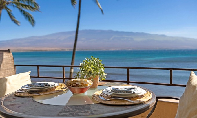 Maalaea Condo | IS 210 OceanFront Condo w Expansive Ocean Views Pool AC