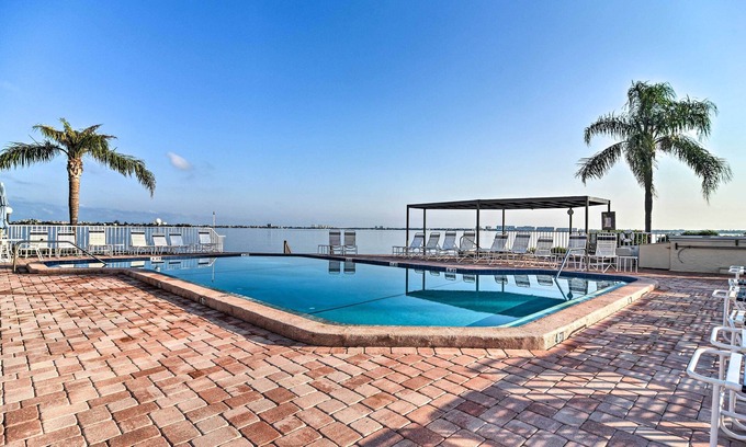 Casa del Mar Condo | Isla Del Sol Condo ~ 2 Miles to St Pete Beach!
