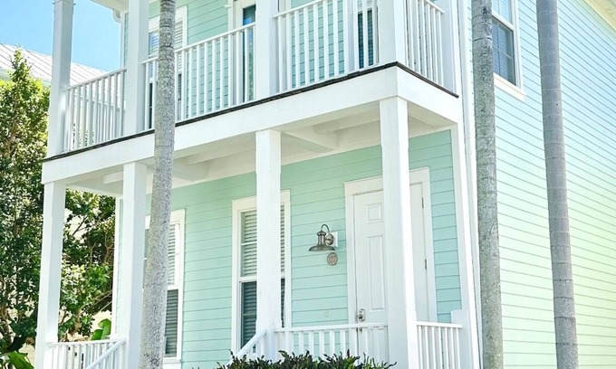 Islamorada House | Islamorada Anglers Reef! “Sandbar Bungalow Villa" AMAZING! Middle row location!