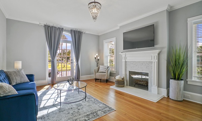 St. Augustine Apartment | Island Luxury and Location! Walk to downtown.Nights of Lights