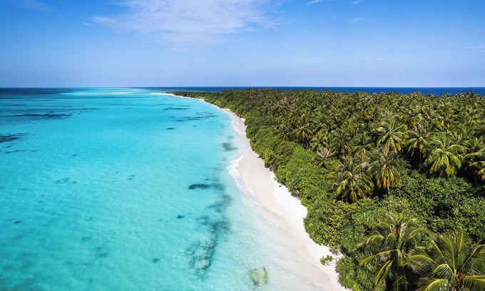 Fulhadhoo Hotel | ISLAND LUXURY DIVE HOTEL - FULHADHOO