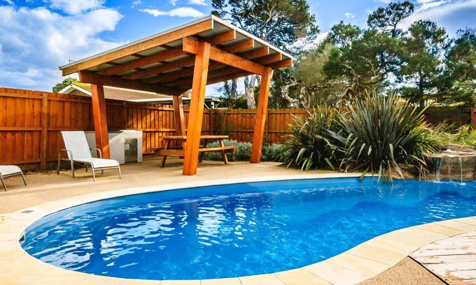 Cowes House | Island Oasis - with shared solar heated pool in Cowes