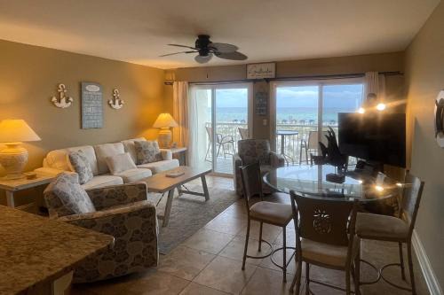 Fort Walton Beach Apartment | Island Sands 205
