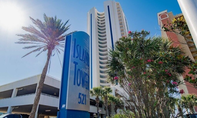 Gulf Shores Condo | Island Tower 2303 | Gulf Shores, AL