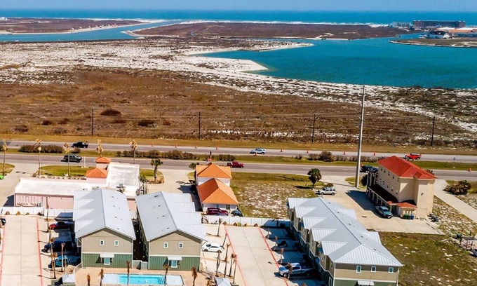 Corpus Christi Condo | Island Villa- Your Padre Island Escape
