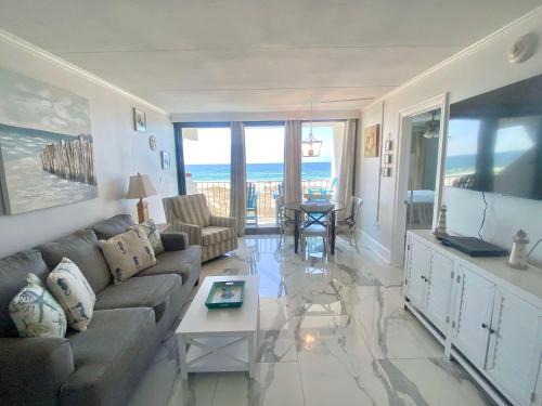 Gulf Shores House | Island Winds East 202 by ALBVR - Beautifully renovated beachfront condo & steps away from Hangout & more!