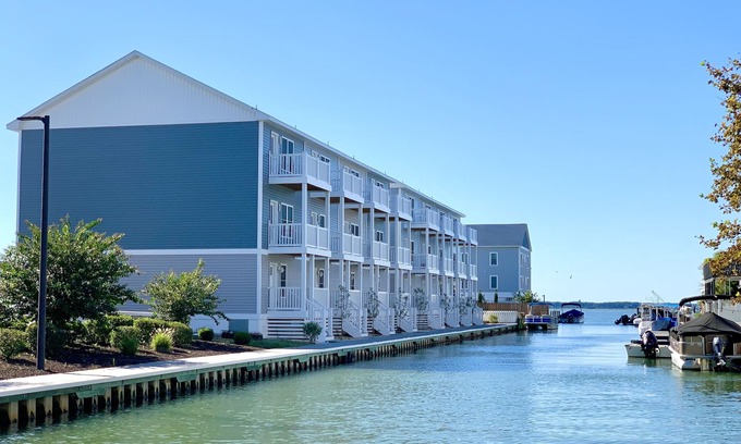 Ocean City Condo | IslandCoveParadise: Luxury-NewlyBuiltTH! OnTheWater-Boardwalk-Pool-w/2 CarGarage