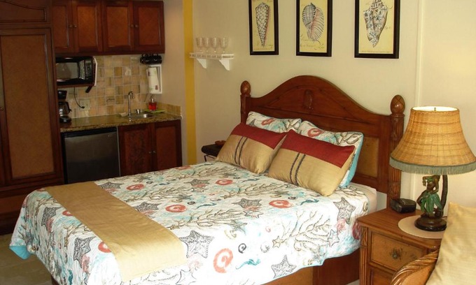 Wailua Apartment | Islander on the Beach Unit 244