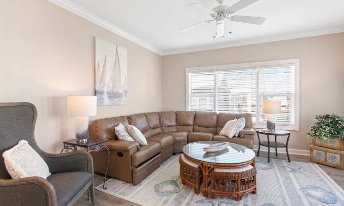 Ocean Isle Beach Condo | Islander Villas just steps away from the beach