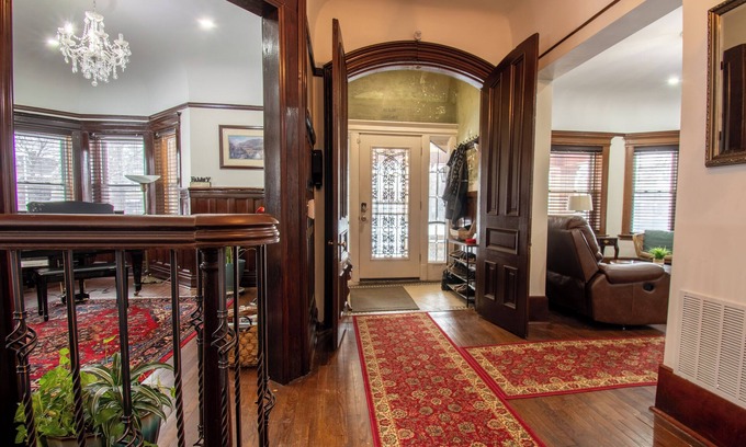 Detroit House | Islandview Family Get Away